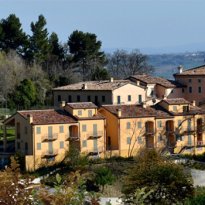Serrungarina Le Marche