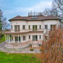 Cazzago Brabbia Lago Maggiore